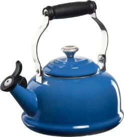 Le Creuset 1.7 Qt. Whistling Kettle W/Stainless Steel Knob - Marseille